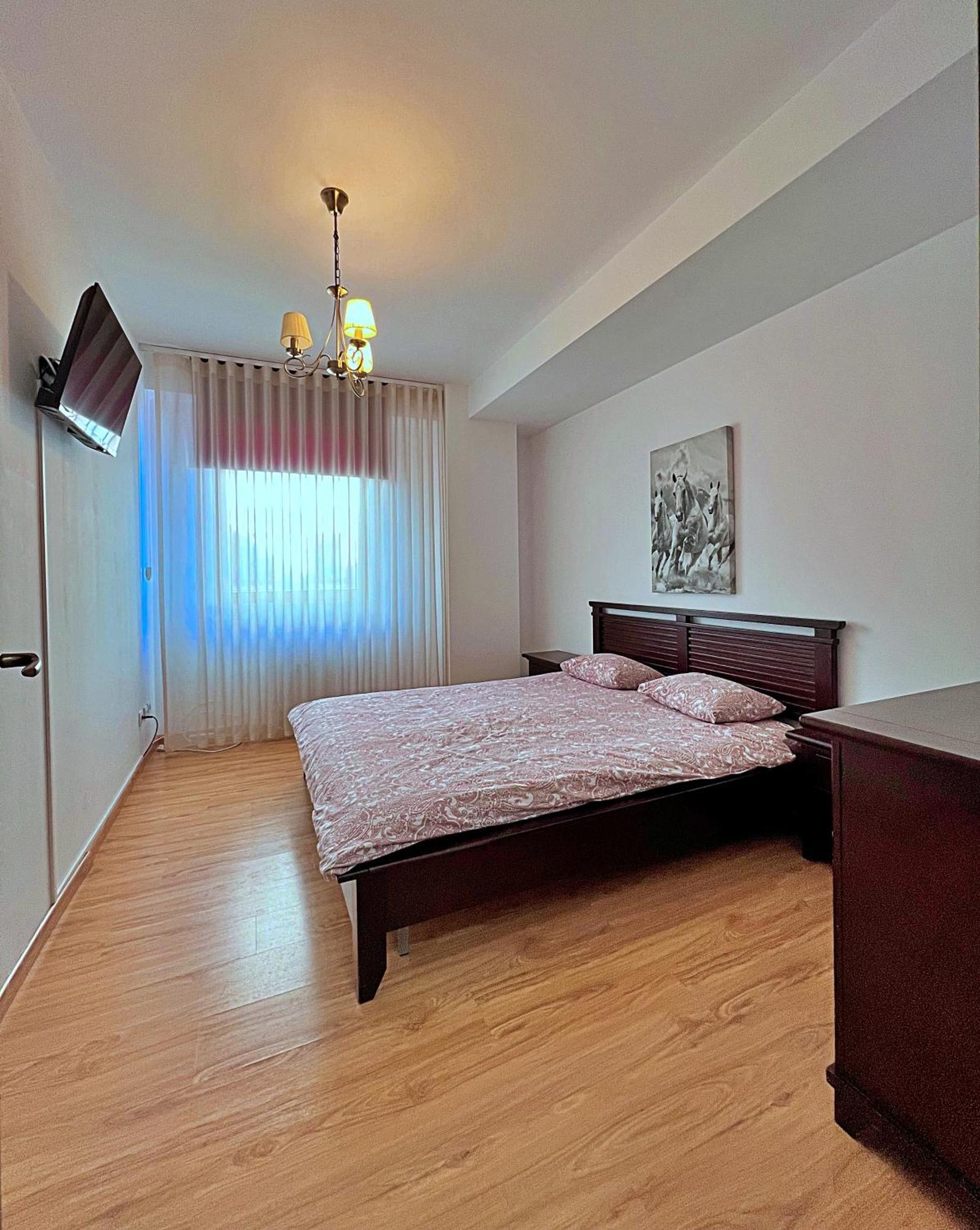 #3 Coroni Seasons Apart Brasov Exterior photo
